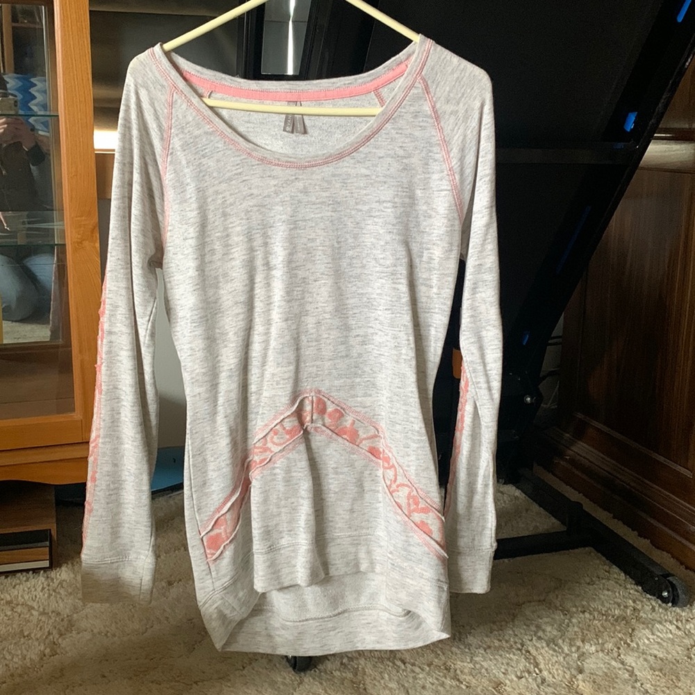 Vanity long sleeve grey top, with pink sequin detail. Size small.